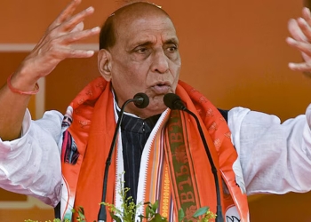 ಒಂದು ಕಾಲದಲ್ಲಿ ನಕ್ಸಲ್ ಕೇಂದ್ರಗಳಾಗಿದ್ದ ಎಲ್ಲಾ ಸ್ಥಳಗಳು ಈಗ ಶೈಕ್ಷಣಿಕ ಕೇಂದ್ರಗಳಾಗುತ್ತಿವೆ ಎಂದು ಕೇಂದ್ರ ರಕ್ಷಣಾ ಸಚಿವ ರಾಜನಾಥ್ ಸಿಂಗ್ ಹೇಳಿದ್ದಾರೆ.