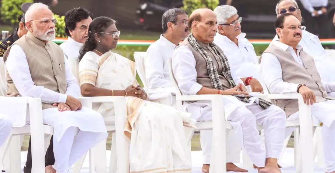 ಮಾಜಿ ಪ್ರಧಾನಿ ವಾಜಪೇಯಿ ಅವರ ಸೇವೆ ಆತ್ಮ ವಿಶ್ವಾಸ ಭಾರತಕ್ಕೆ ಮಾರ್ಗದರ್ಶಕ ಶಕ್ತಿಯಾಗಿದೆ ಎಂದು ಪ್ರಧಾನಿ ಮೋದಿ ಹೇಳಿದ್ದಾರೆ.