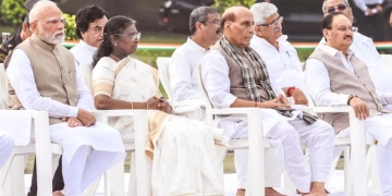 ಮಾಜಿ ಪ್ರಧಾನಿ ವಾಜಪೇಯಿ ಅವರ ಸೇವೆ ಆತ್ಮ ವಿಶ್ವಾಸ ಭಾರತಕ್ಕೆ ಮಾರ್ಗದರ್ಶಕ ಶಕ್ತಿಯಾಗಿದೆ ಎಂದು ಪ್ರಧಾನಿ ಮೋದಿ ಹೇಳಿದ್ದಾರೆ.